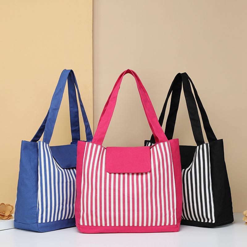 Summer Beach Tote Bags